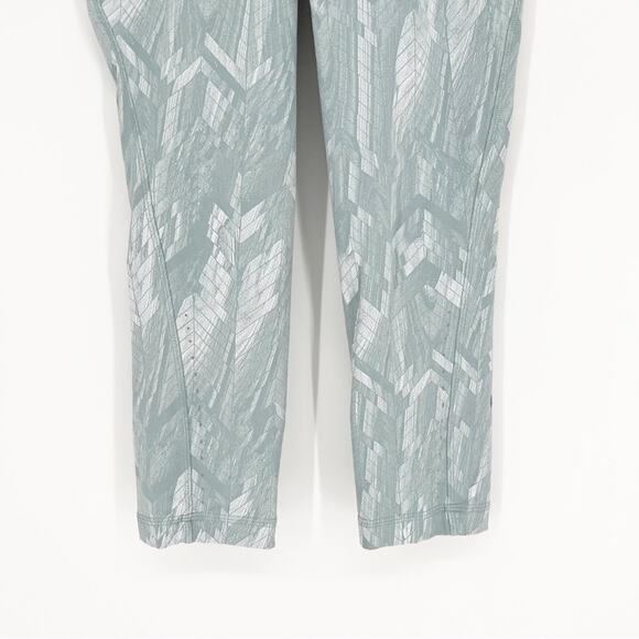 Lululemon Swift Speed Reverberated Chevron Jacquard Crop Leggings 4 - Picture 5 of 9